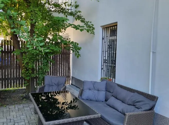 černý Tulipán - 2 * Plzeň
