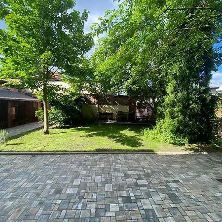 Apartamento černý Tulipán #2 Plzeň