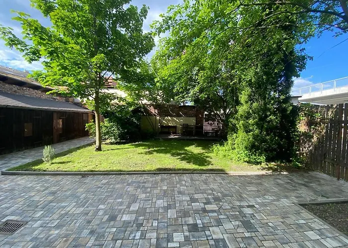 Apartmán černý Tulipán - 2 Plzeň